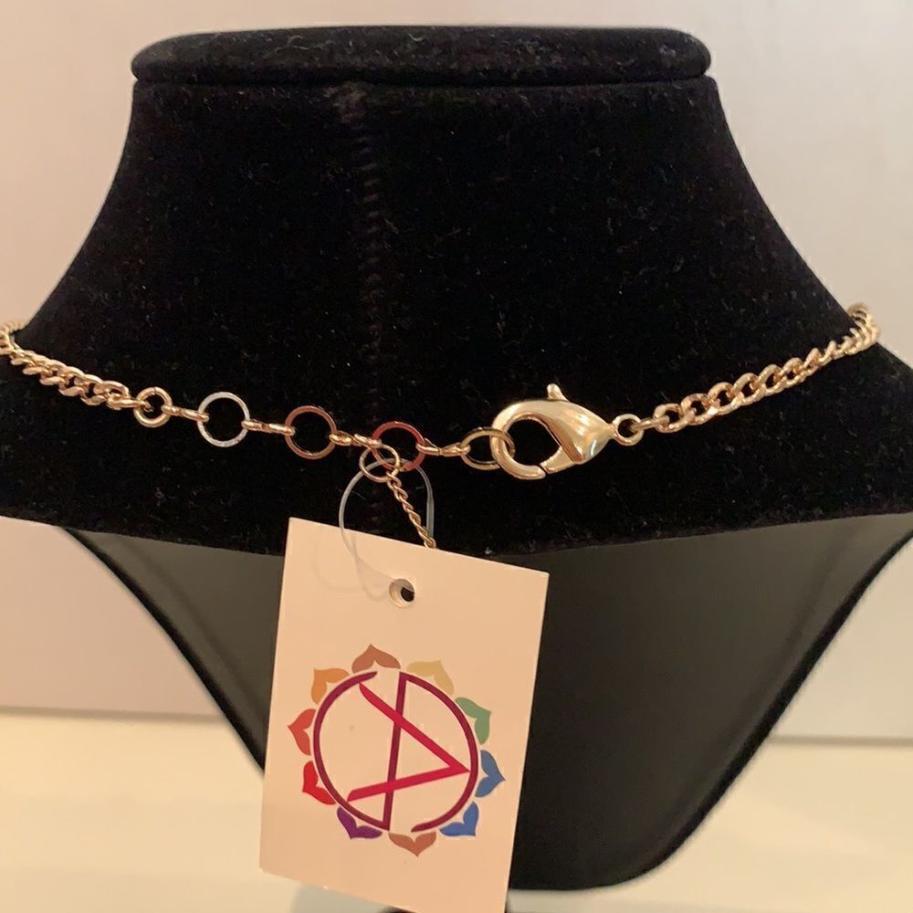 Amrita Singh Statement Necklace - Picture 4 of 5